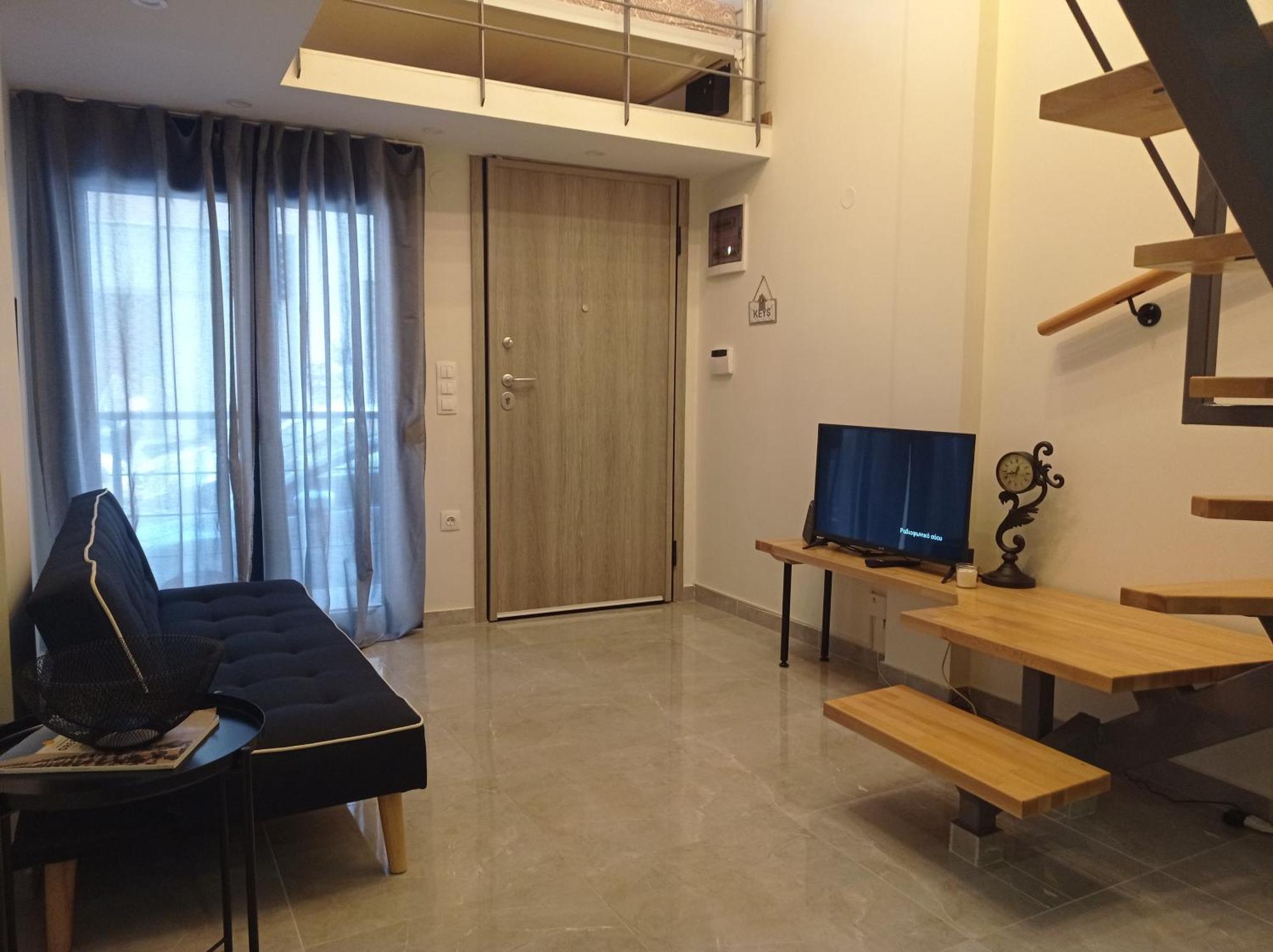 Minimal Two-Floor Apartment Thessaloniki Exterior photo